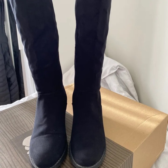 High back boots - Picture 2 of 3